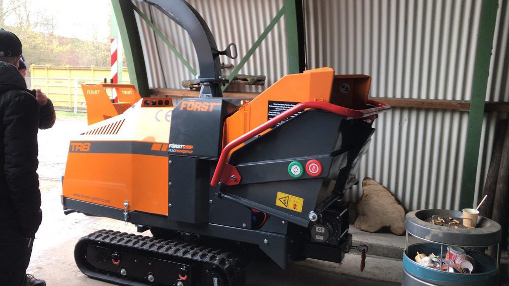 Unser neuer Raupenhäcksler im Einsatz